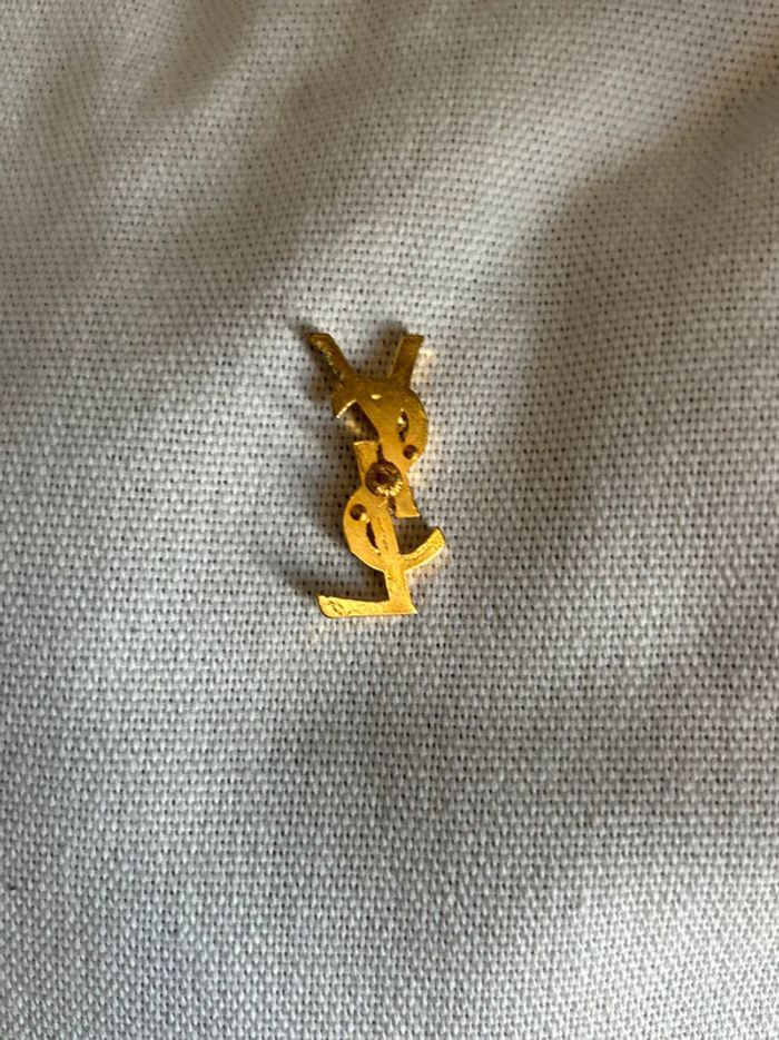 Broche pin’s Yves Saint Laurent - photo numéro 4