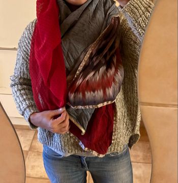 Écharpe épaisse H&M taille unique en parfait état comme neuve