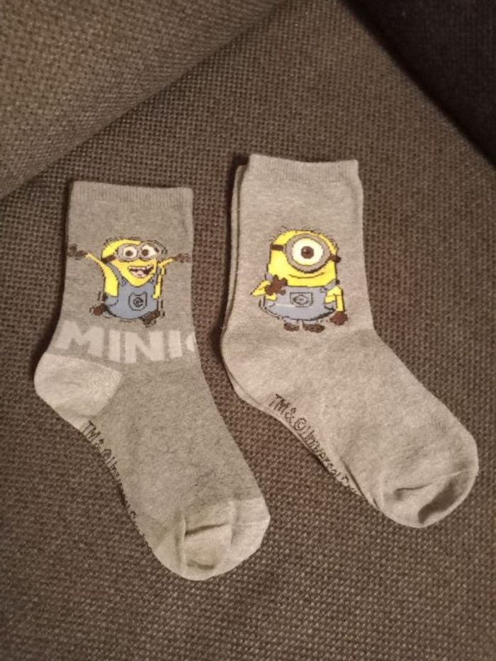 Lot de 2 paires de chaussettes grises Minions