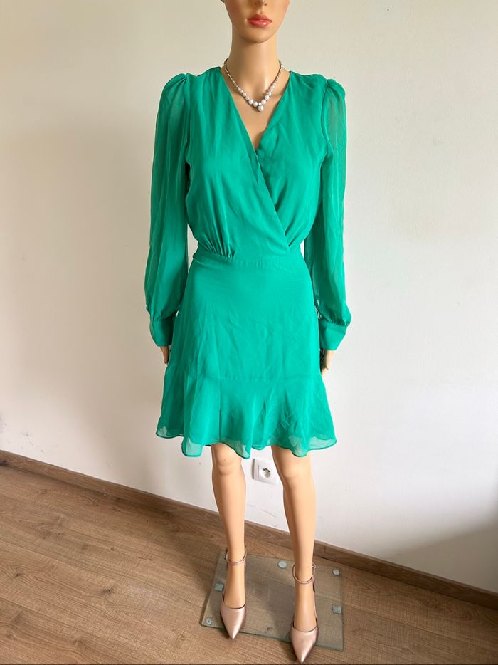 Robe verte neuve à manches longues Naf Naf taille 36 (valeur 70€) - photo numéro 3