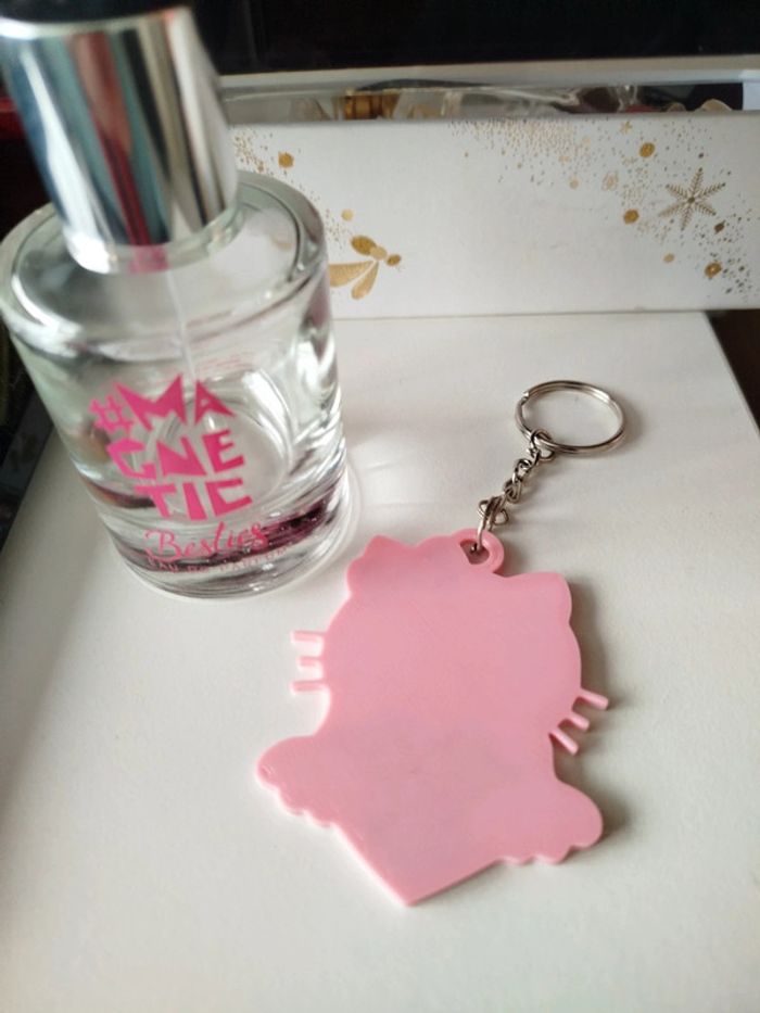 Porte clé hello kitty neuf et déco - photo numéro 3