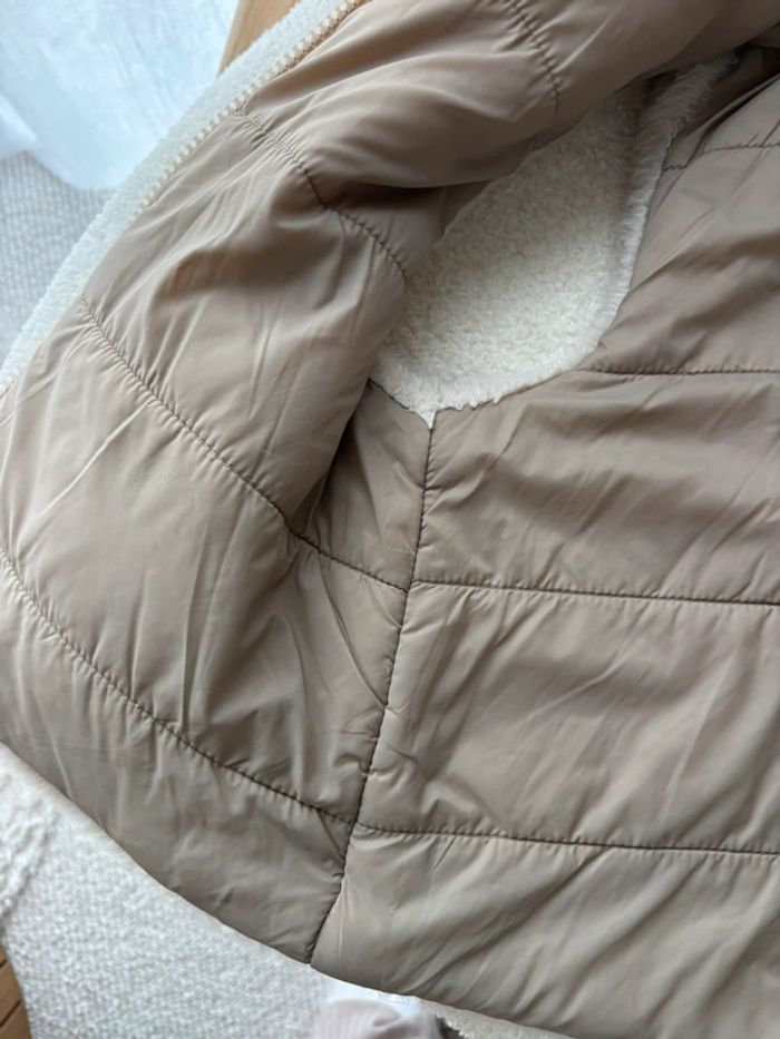 Veste sans manche Zara fourrure réversible 3/4 ans - photo numéro 2