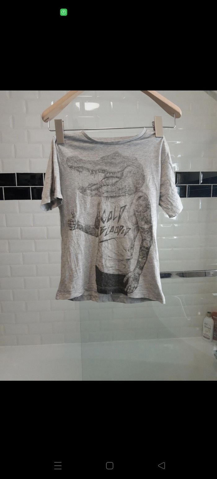 Tee shirt garçon en 7/ 8 ans