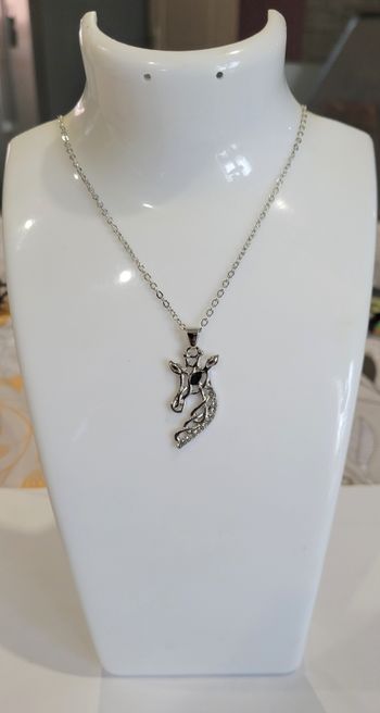 COLLIER GIRAFE ARGENTEE ! NEUF !