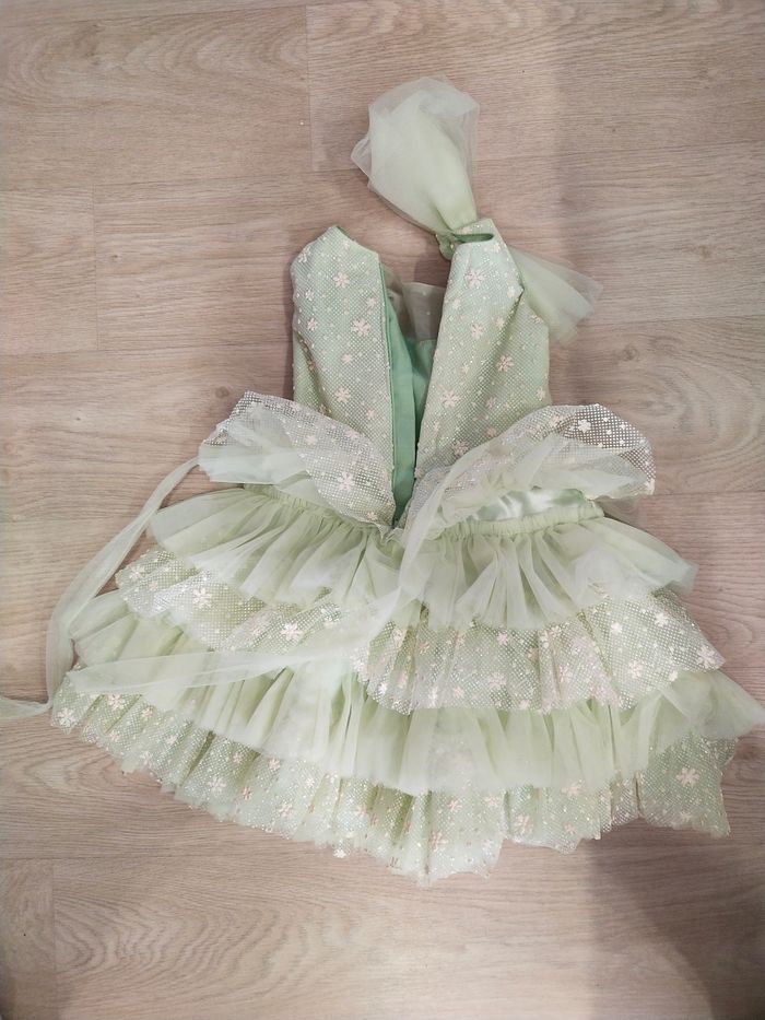 Robe verte - photo numéro 2