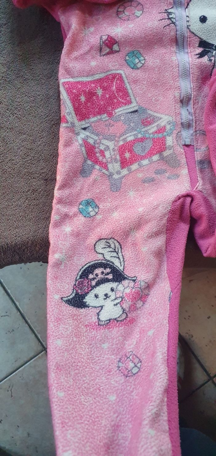 Combi pyjama - photo numéro 2