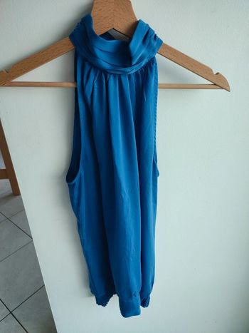 Top épaules dénudées bleu électrique Grain de malice taille 40