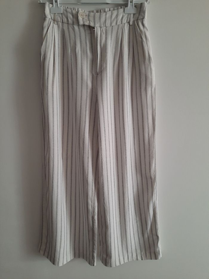 Pantalon en lin Stradivarius T36 rayé blanc et gris