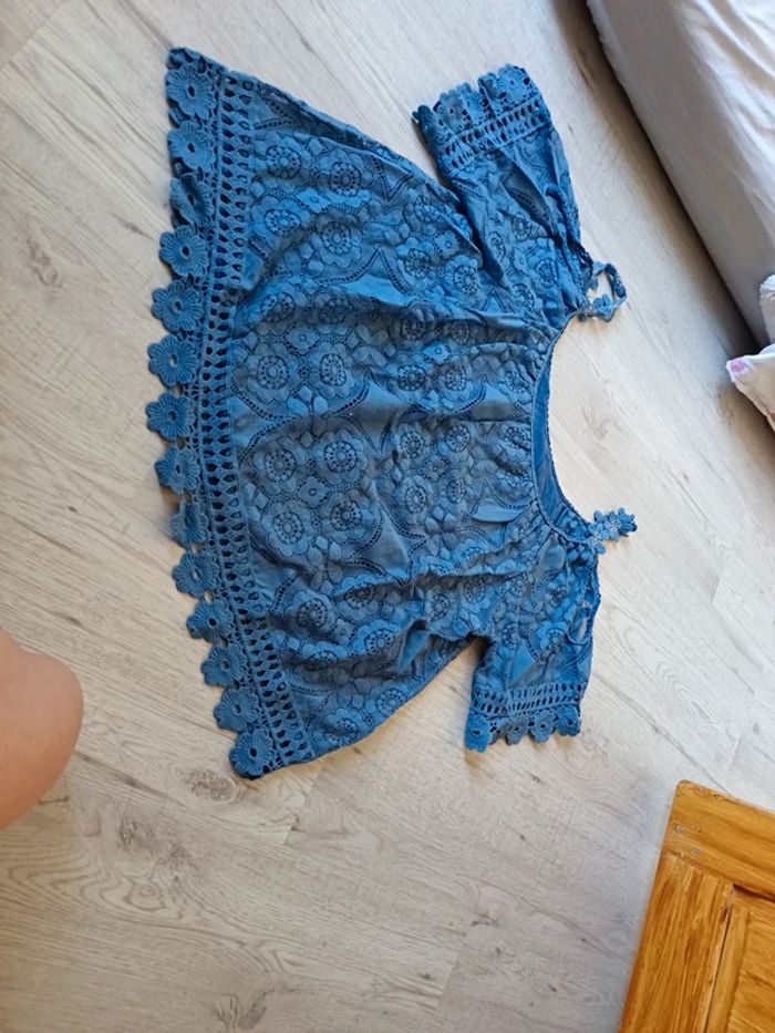 Haut épaule dénudé blouse fleur bleu 42 XL femme - photo numéro 2