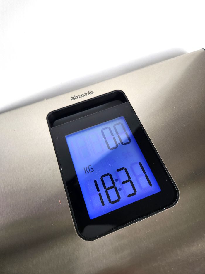 Pèse-personne Digital Brabantia – Design Slim avec Horloge Intégrée - photo numéro 5