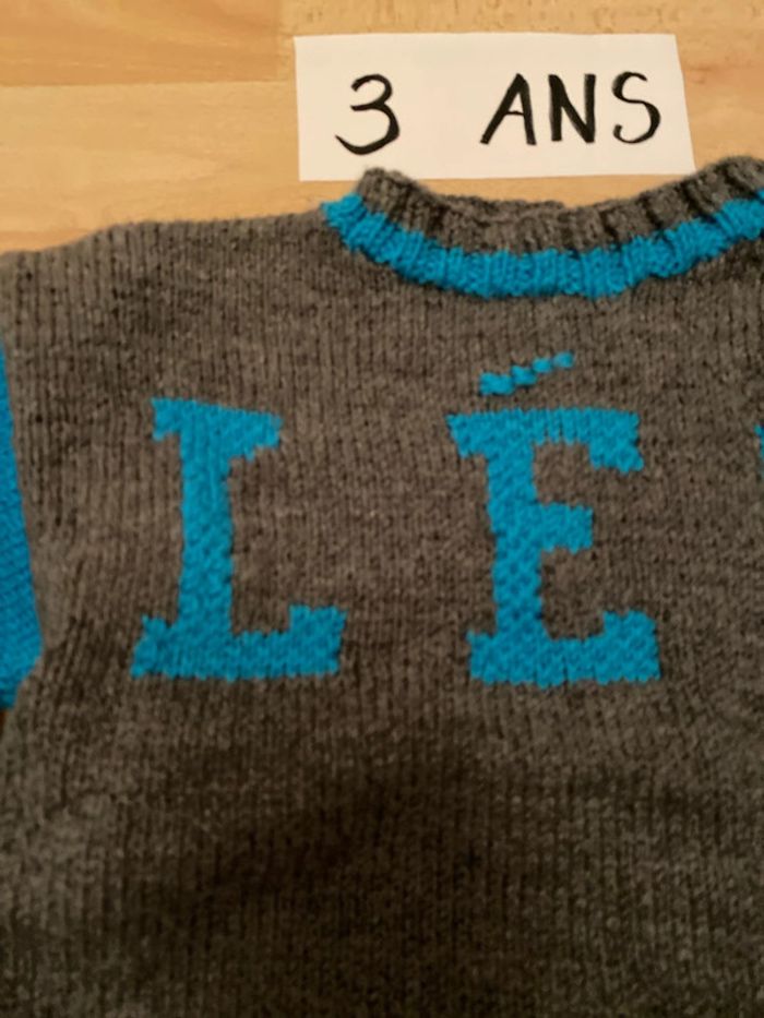 Pull tricoté main gris/turquoise LÉO 3 ans - photo numéro 2