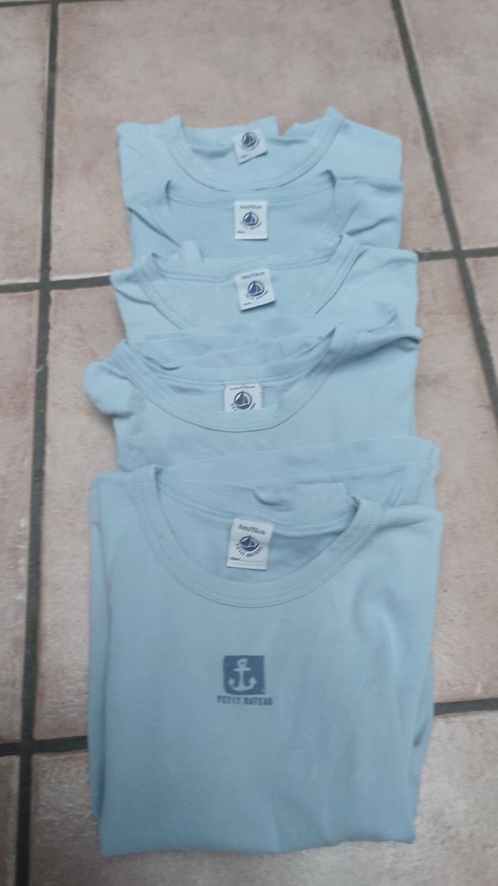 T-shirt Petit bateau bleu - photo numéro 2