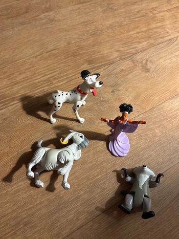 Lot de quatre personnages Disney McDonald’s vintage