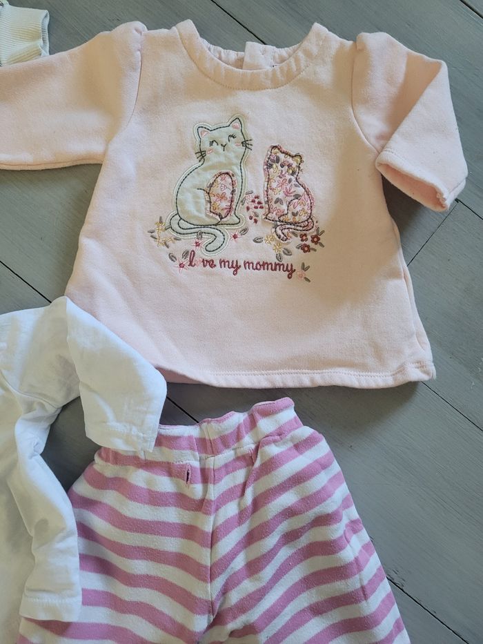 Lot 6 mois - photo numéro 3