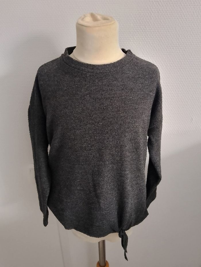 Pull gris Zara 8 ans