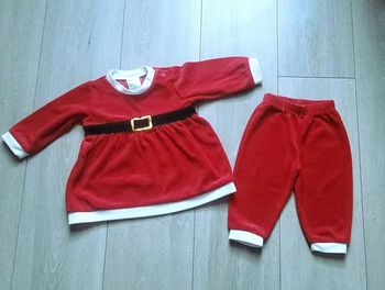 Ensemble de Noël.  Fille 12 mois. Marque H&M
