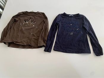 Lot deux t-shirt manches longues 8ans (zara/Okaïdi )