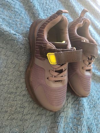 Chaussures sport neuves