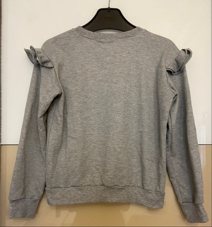 Sweat gris à volants S/M - photo numéro 2