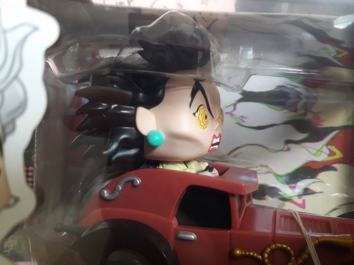 Funko Pop Rides numéro 61
Cruella d'Enfer Cruella de Vil in car 
Les 101 Dalmatiens Villains in car Disney  Special Edition - photo numéro 4