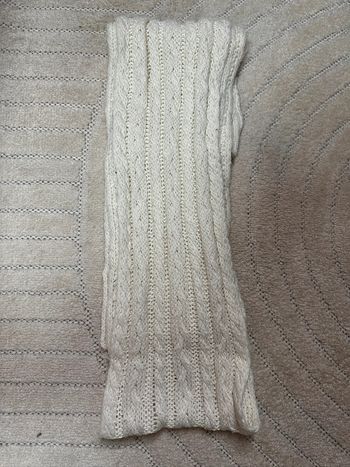 Écharpe blanc écru brillante tex