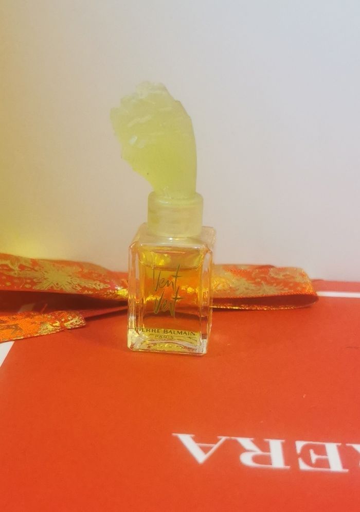 Miniature parfum balmain vert vert