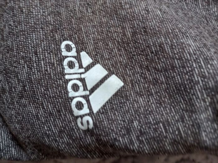 Jogging  Adidas  taille  S - photo numéro 2