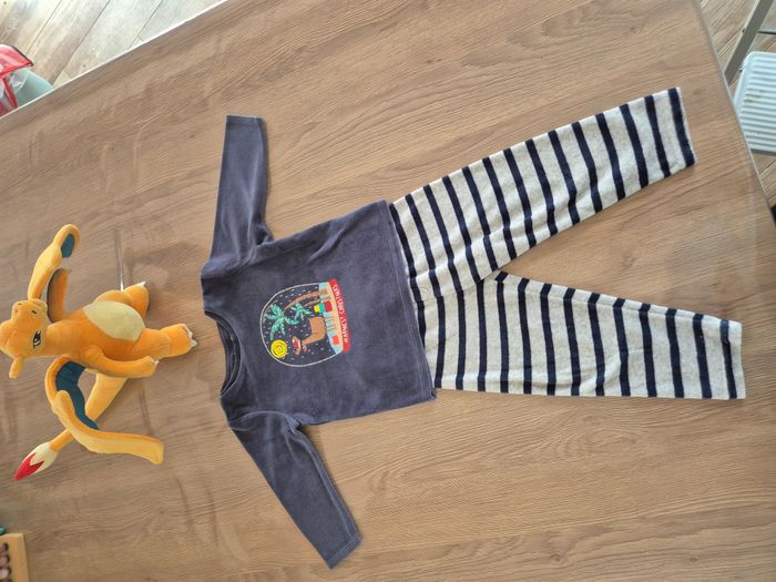 Pyjama 2 ans reconstitué - Haut Tape à l'Œil 24 mois & Bas Orchestra 2 ans