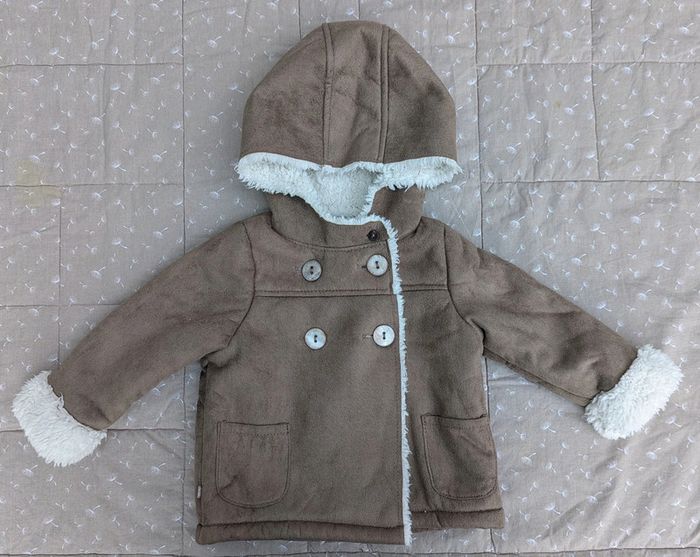 Manteau fille taille 6 mois