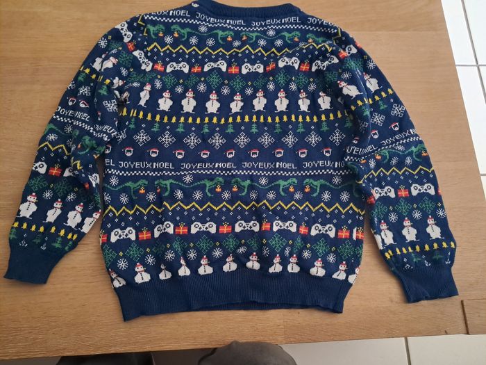 Pull de Noël - tissaïa -10 ans - photo numéro 2