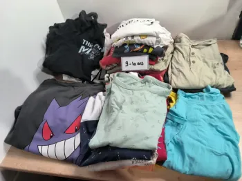 Lot vêtements garçon 9-10 ans 39 pièces