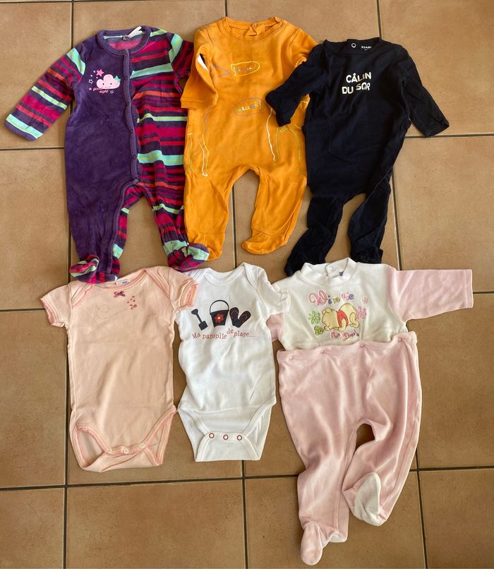 Lot vêtements fille 6 mois - photo numéro 6