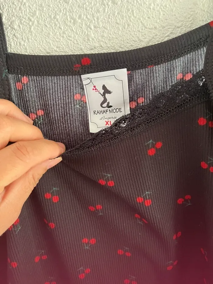 Débardeur pyjamas col dentelle motif cerises taille unique 💫 - photo numéro 2