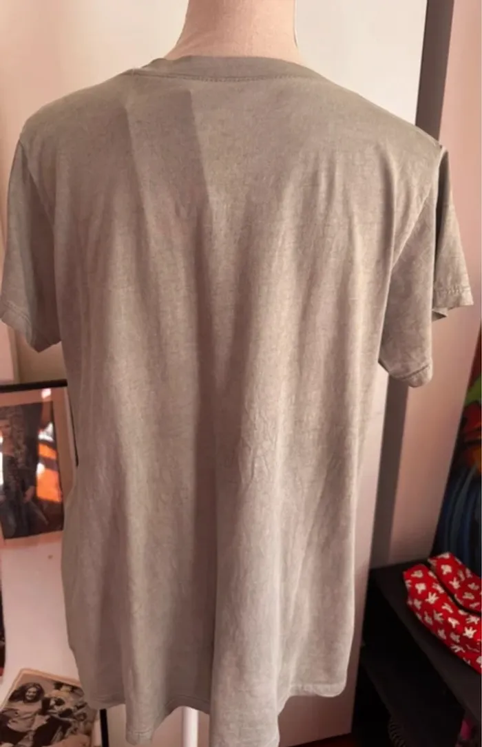 🌿 T-shirt kaki neuf - Angeles Llaz - Lin & détails argentés - Taille M - photo numéro 8