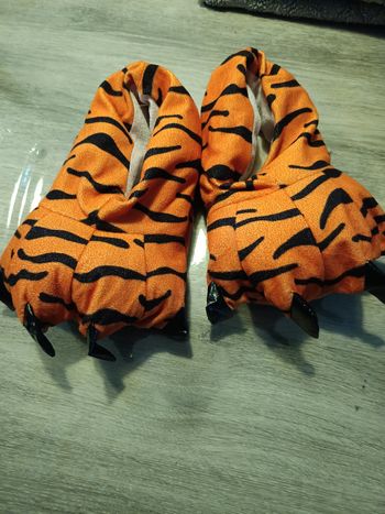 Chaussons pattes de tigre 31-38