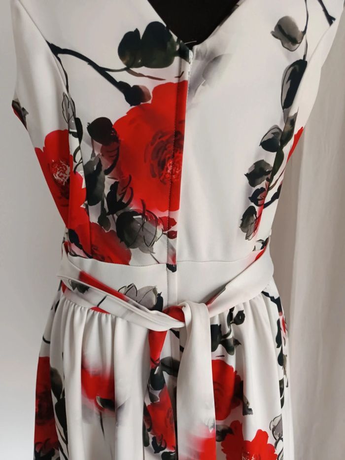 Robe fleurie - photo numéro 7