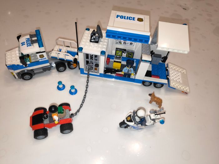 Lego poste de commandement mobile 60139 - photo numéro 2