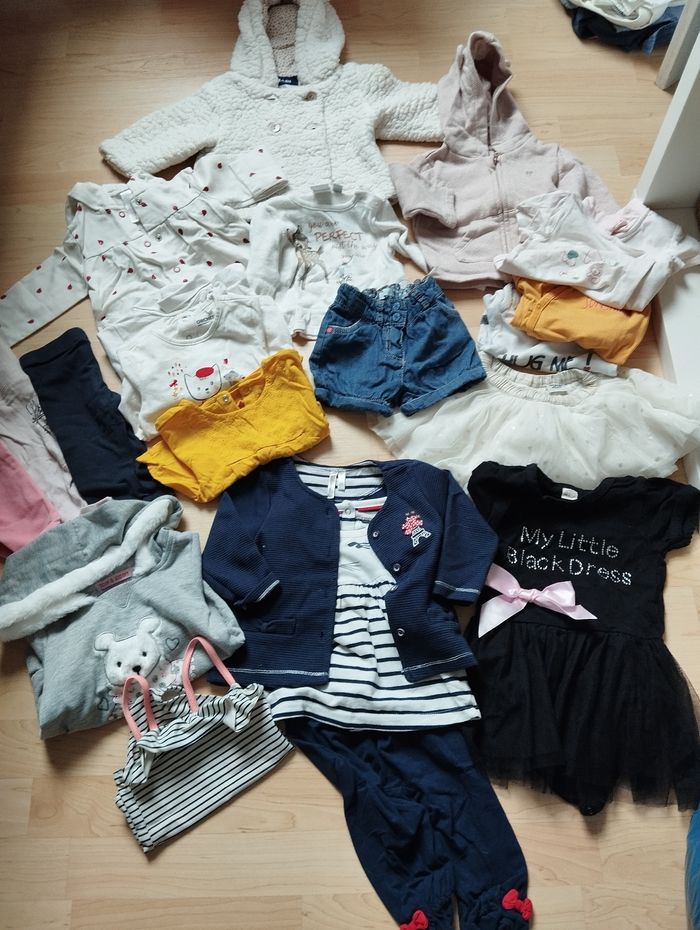 Lot vêtements fille 6 mois