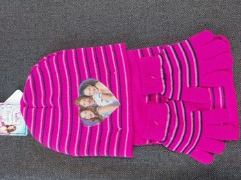 ensemble bonnet gants écharpe violetta rose foncé tu