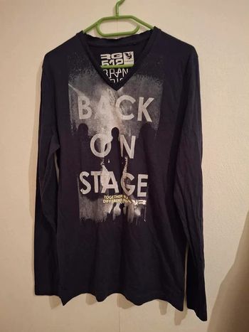 tee shirt "back on stage" ts