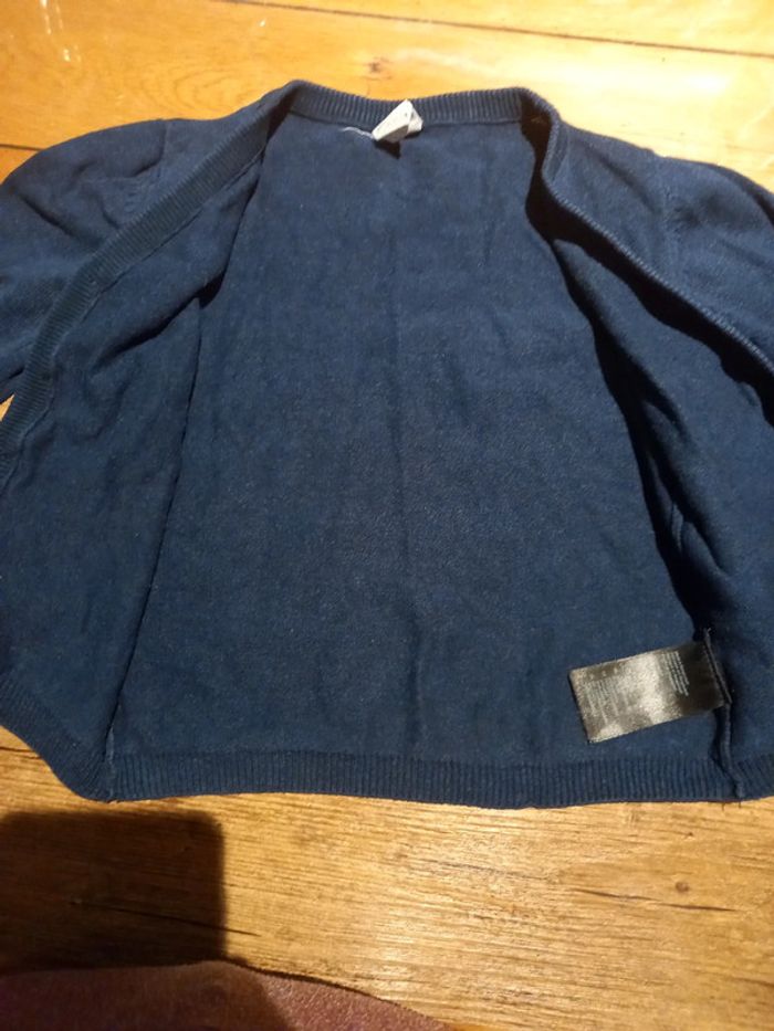 Gilets / pull - photo numéro 2