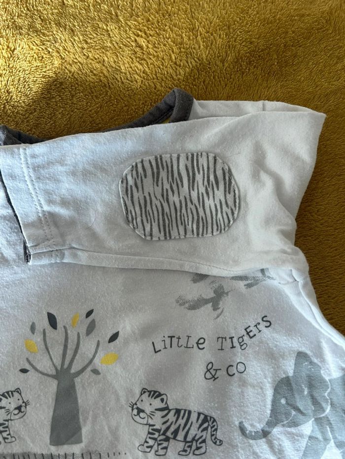 Ensemble salopette pantalon et tee shirt manches longues 3 mois - photo numéro 9