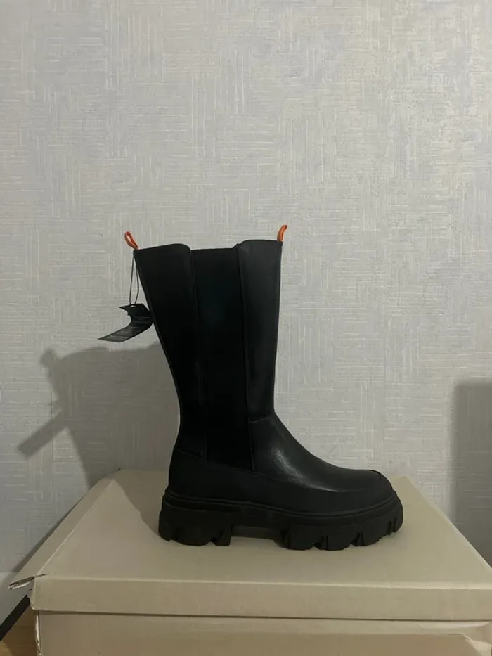 Bottes Only tola-7 tall pu chunky boot noires 40