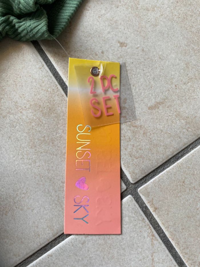 Ensemble jupe à volant fleurs fille et t-shirt côtelé - photo numéro 9