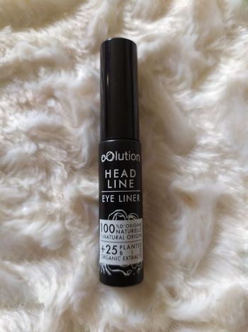 Oolution Head Line Eye Liner
