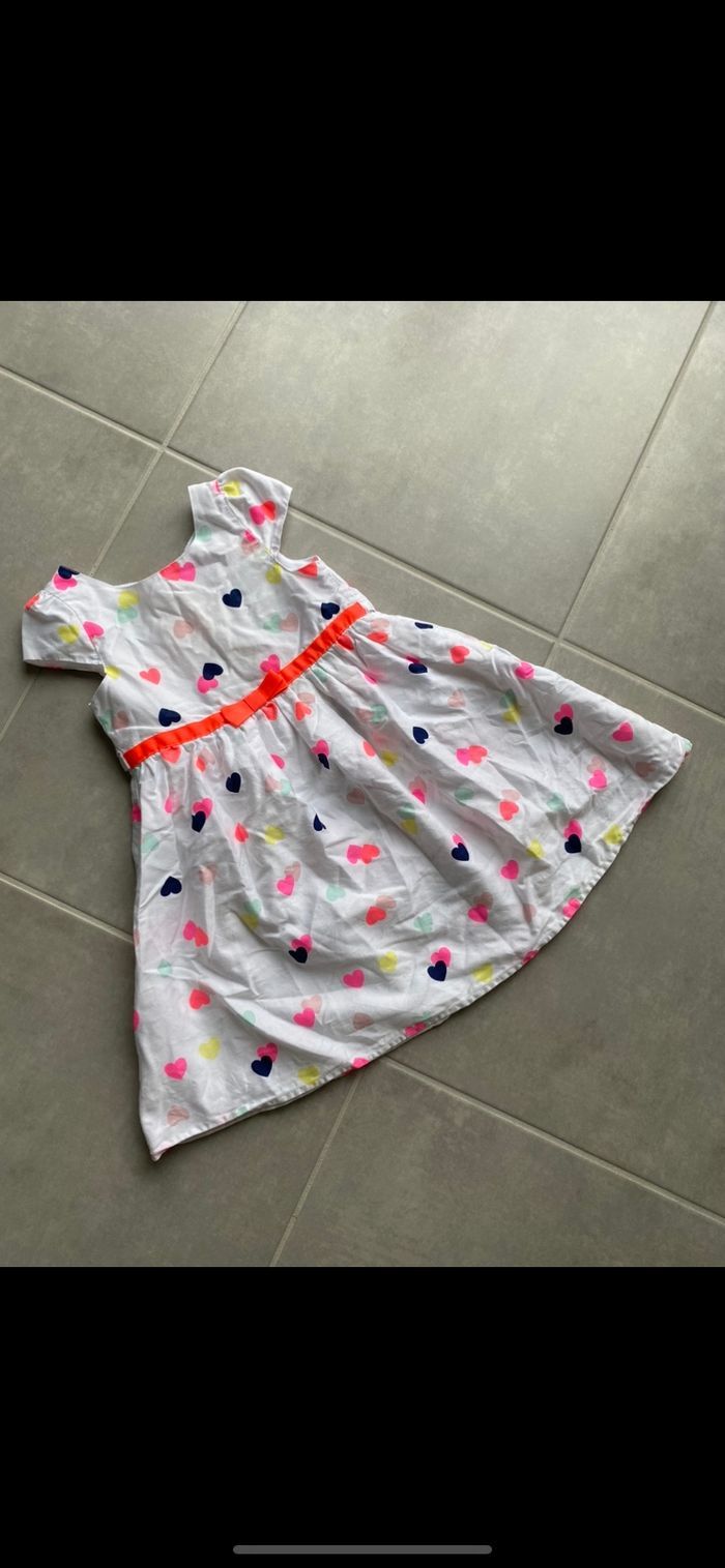Robe avec cœurs 💕 4 ans