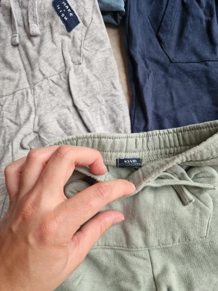 Lot 5 pantalons garçon 6 mois - photo numéro 2