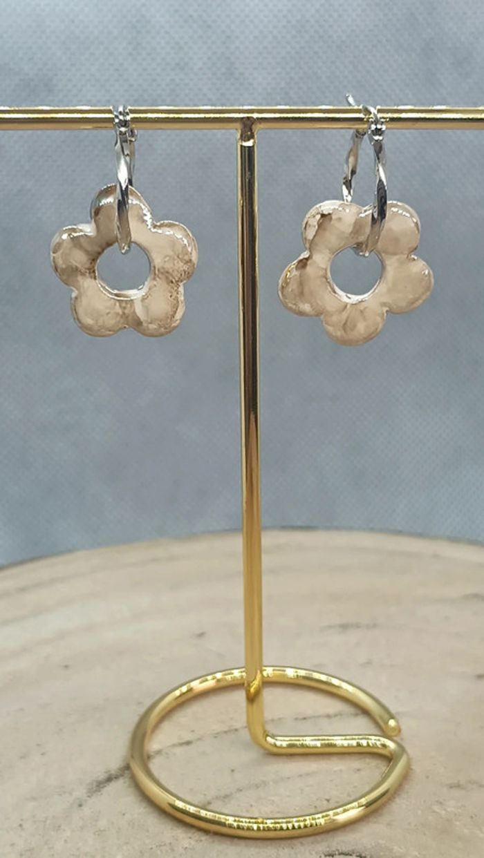 Jolie paire de créole tendance - photo numéro 2