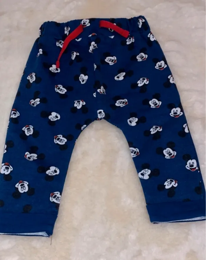 Jogging Mickey