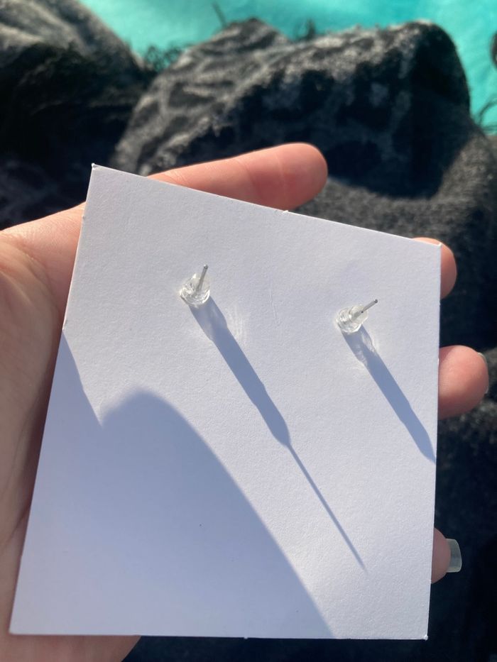 Boucles d’oreilles NEUVES pour femme forme de fleurs couleur jaune - photo numéro 8